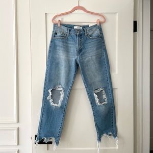 NWT High Waisted Mom Jeans
